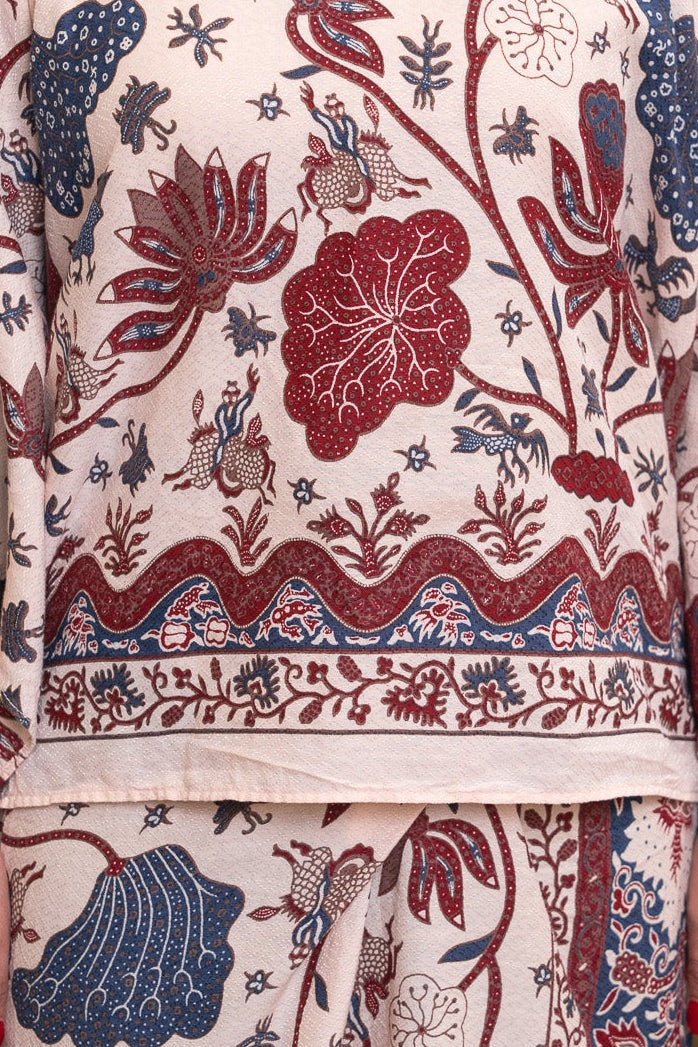Aliya Kurung Set in Burgundy
