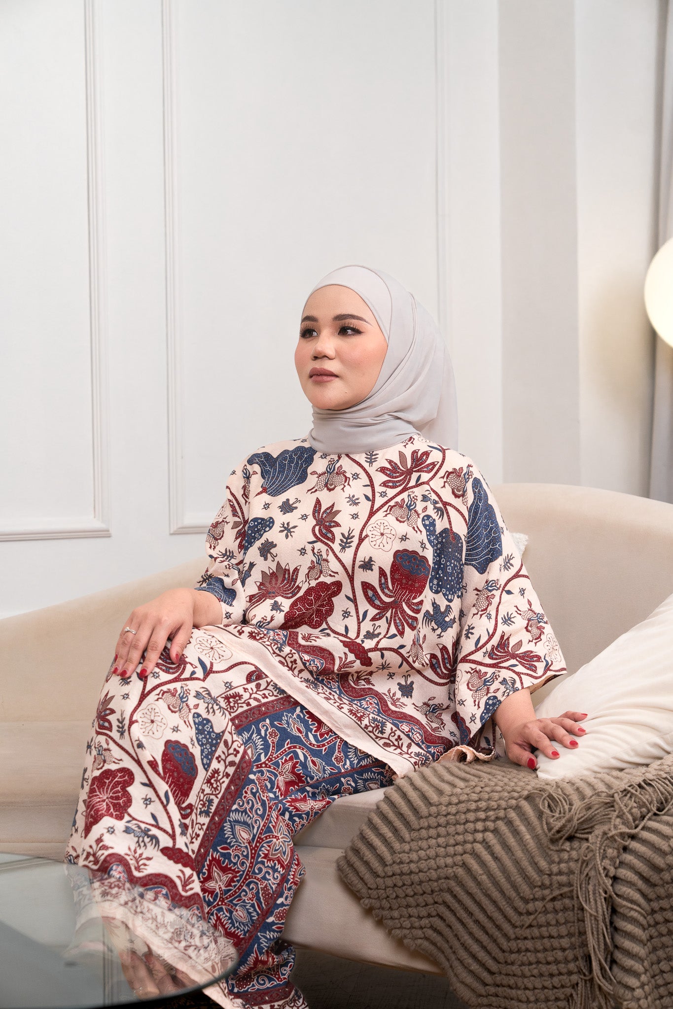 Aliya Kurung Set in Burgundy