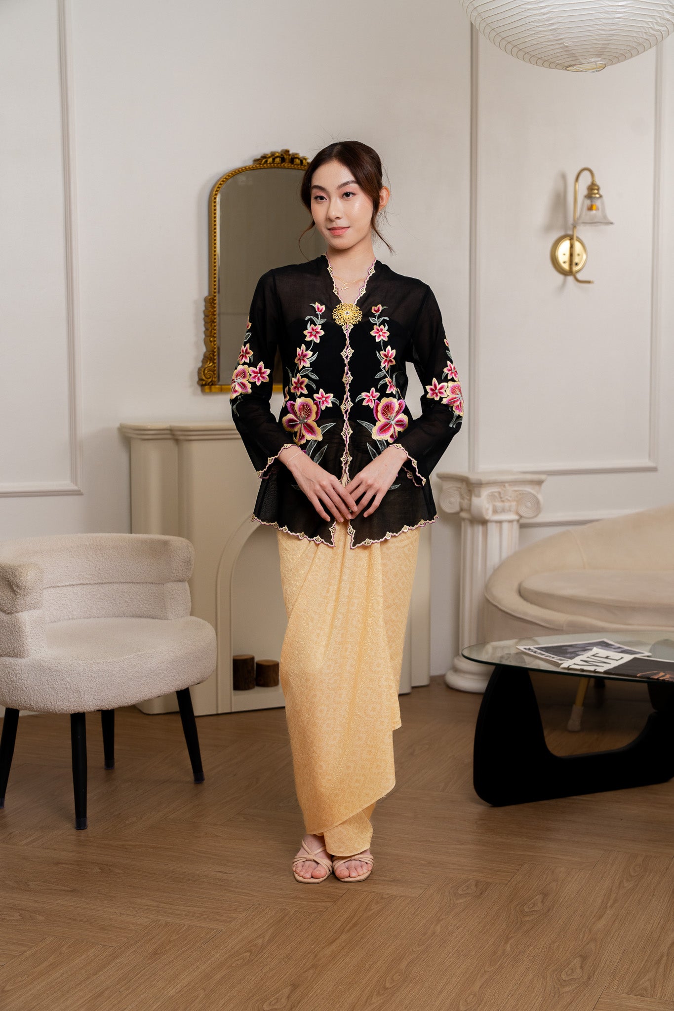 Serena Kebaya Set in Black