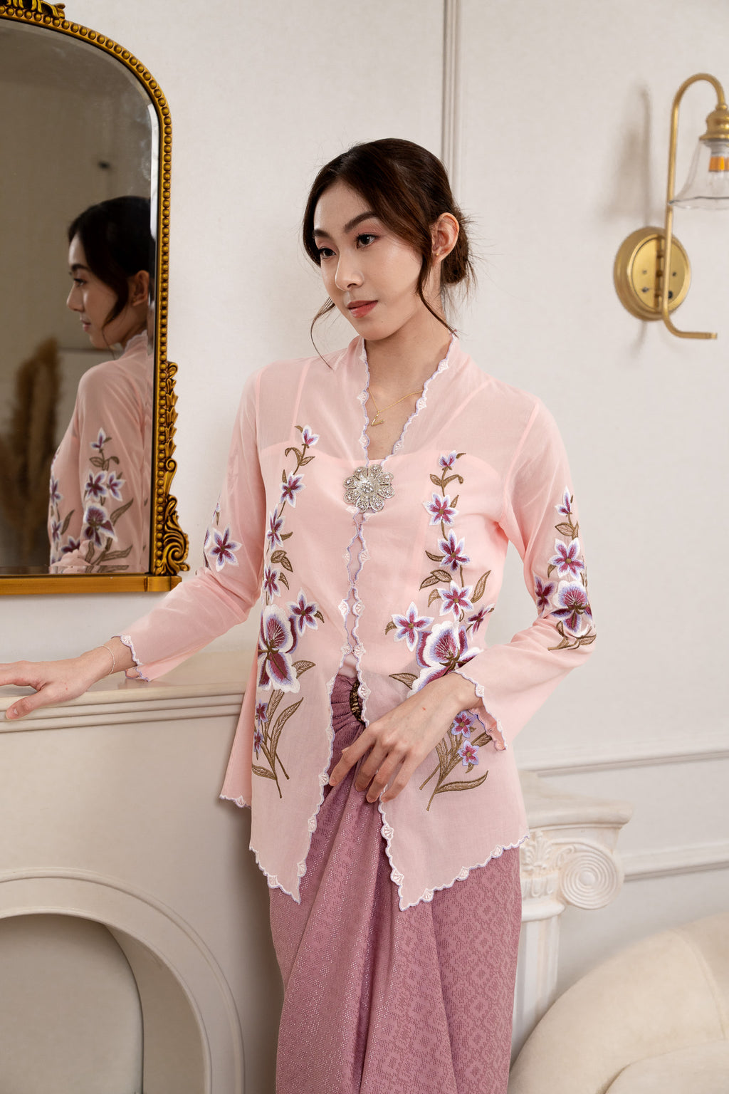 Serena Kebaya Top in Pink